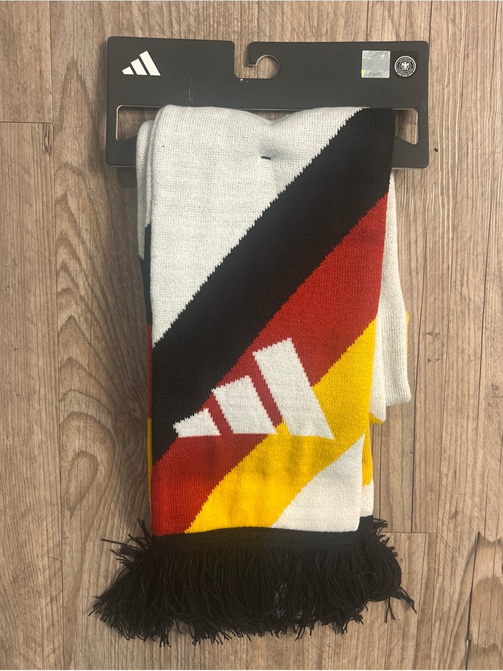 NWT Adidas Germany National World Cup Team 2026 Scarf KC6688 - Picture 1 of 6